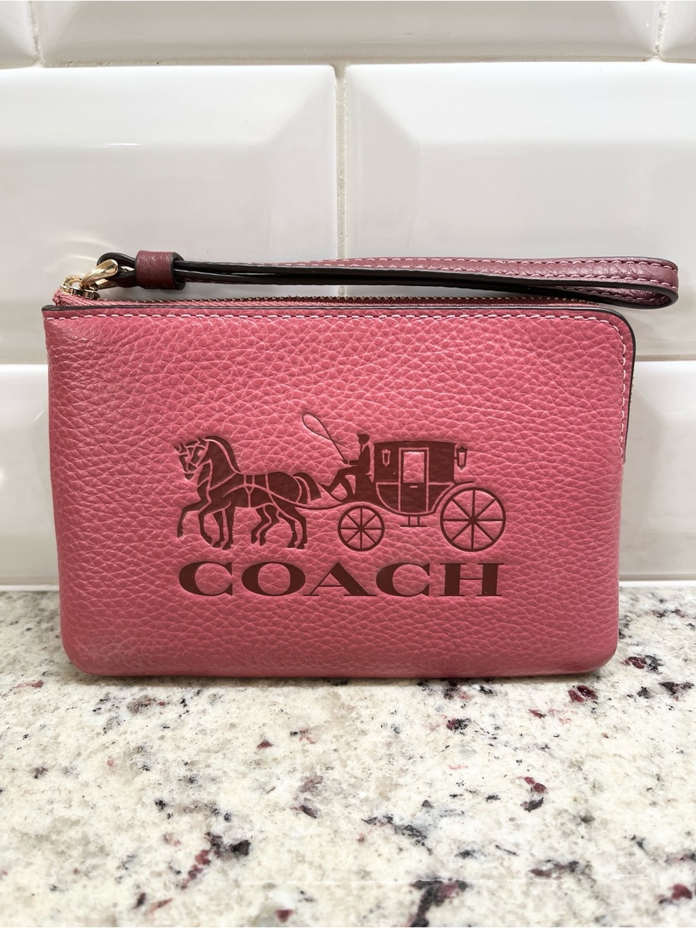 Coach Leather Horse & Carriage Corner Zip Wristlet NWT